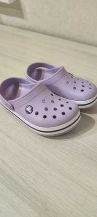 Дитячі шлепанці Crocs