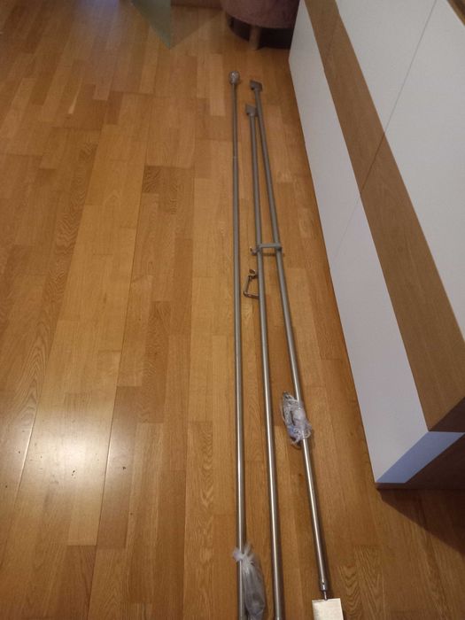 3 varões INOX extensiveis + 3 jogos de cortinas brancas