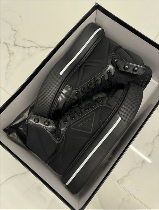 ботінки жіночі prada,39 розмір