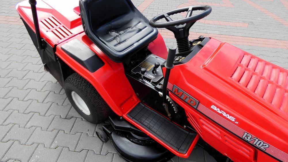 Traktorek kosiarka MTD Briggs&Stratton (040901.5) - Baras