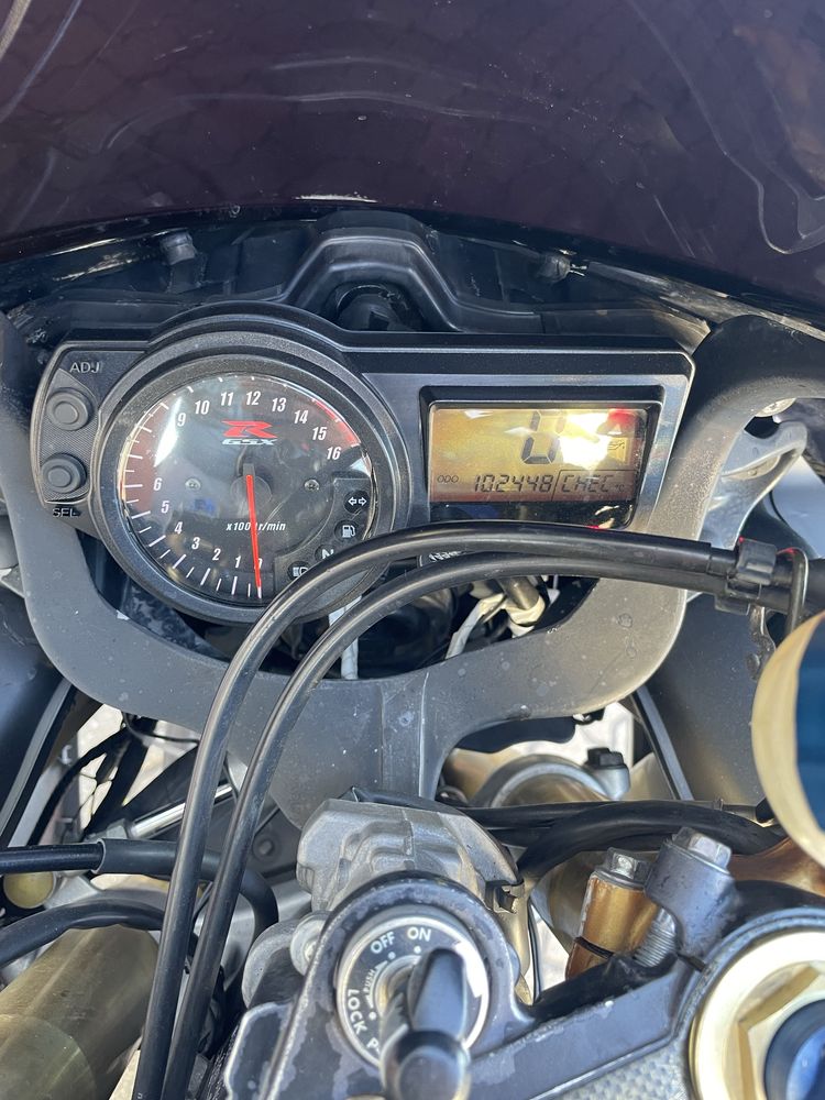 Suzuki gsxr-r 600