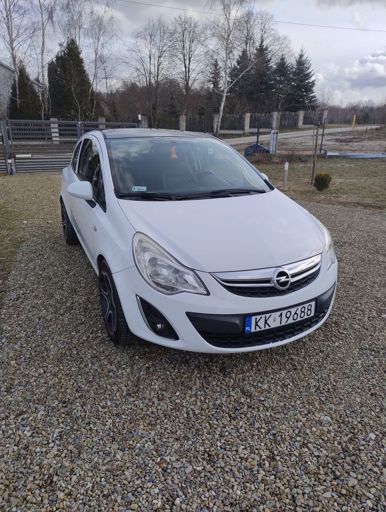 Opel Corsa 1,4 bardzo dobry stan