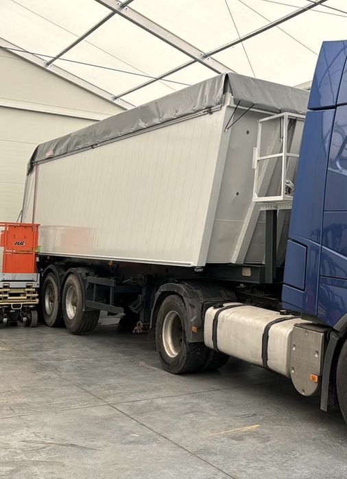 Sprzedam naczepę wywrotkę Schmitz 1999 – po generalnym remoncie