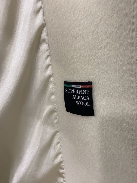 Пальто  нове,альпака,р 50-52 бренд Delcorso