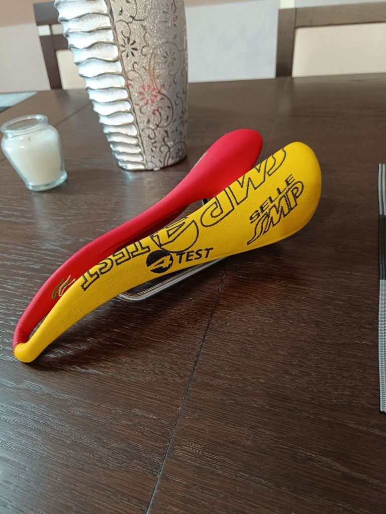Siodełko rowerowe Selle SMP Stratos
