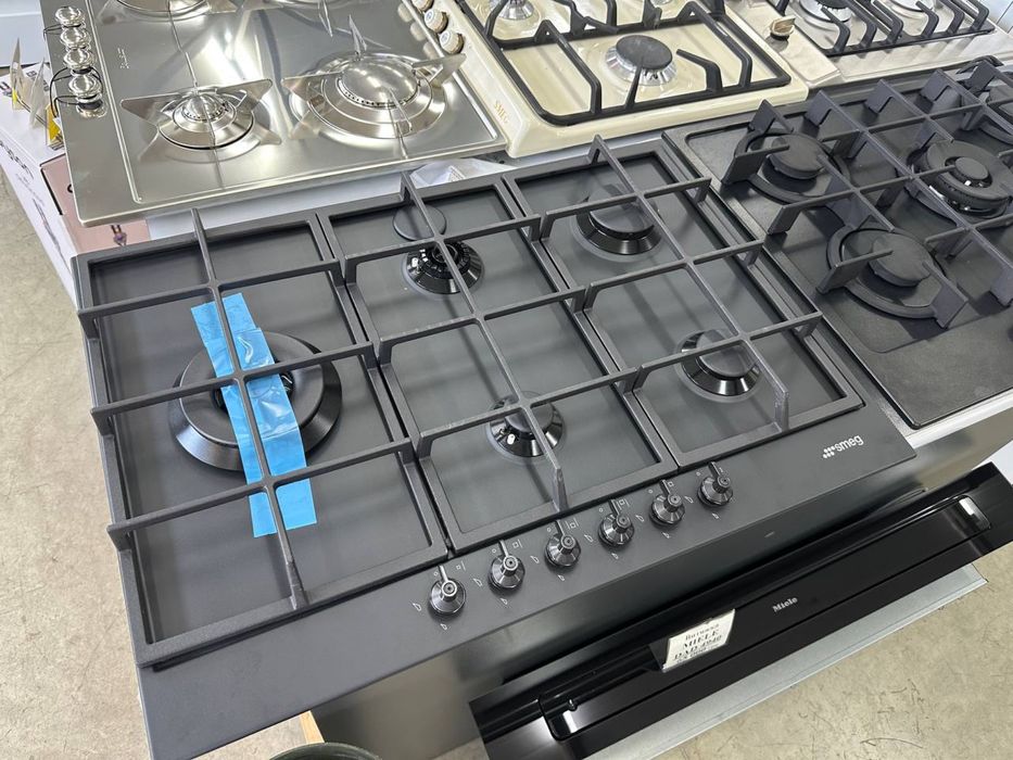 Вбудована газова плита Miele Smeg Franke