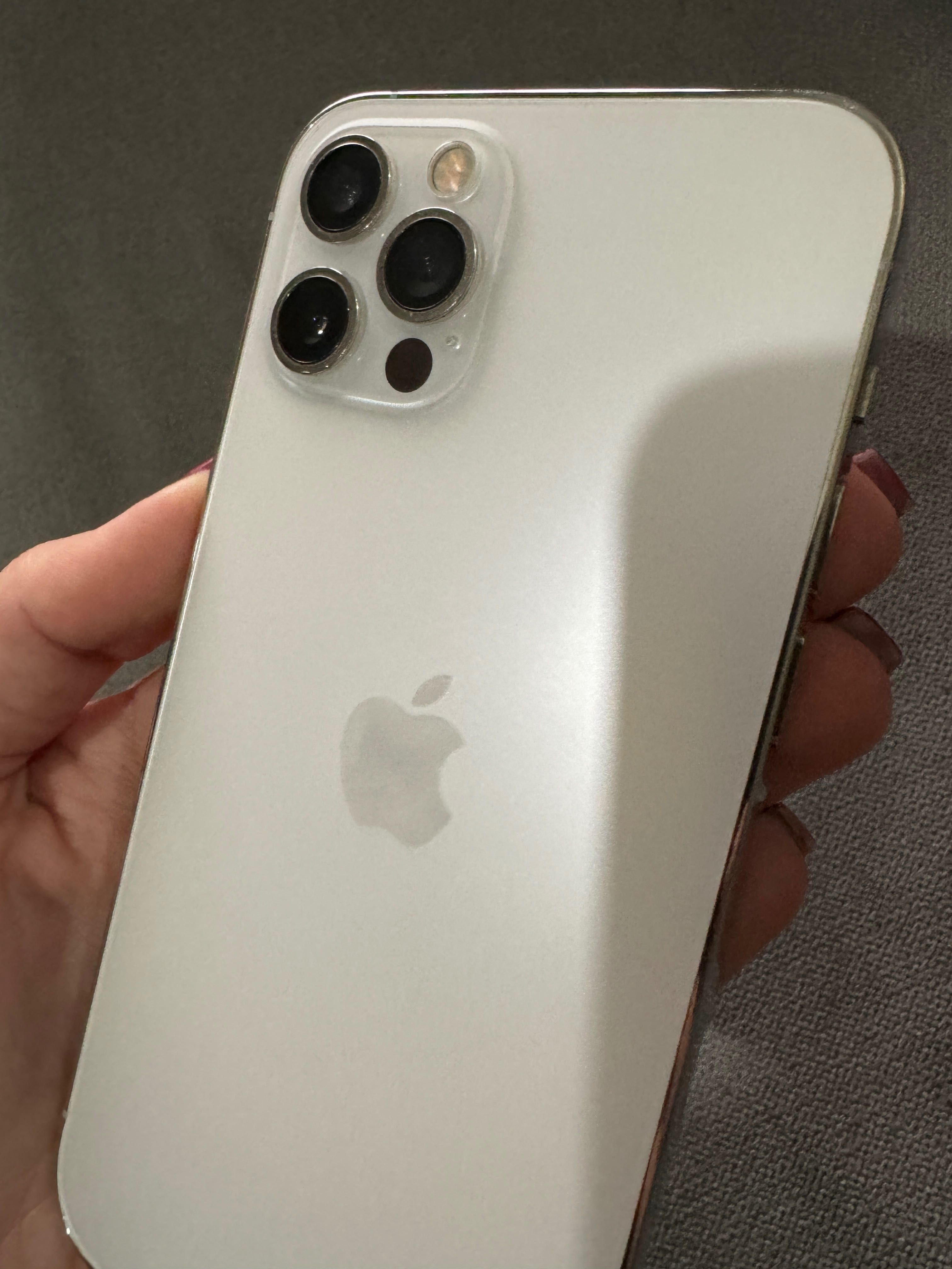 iPhone 12 Pro Como Novo