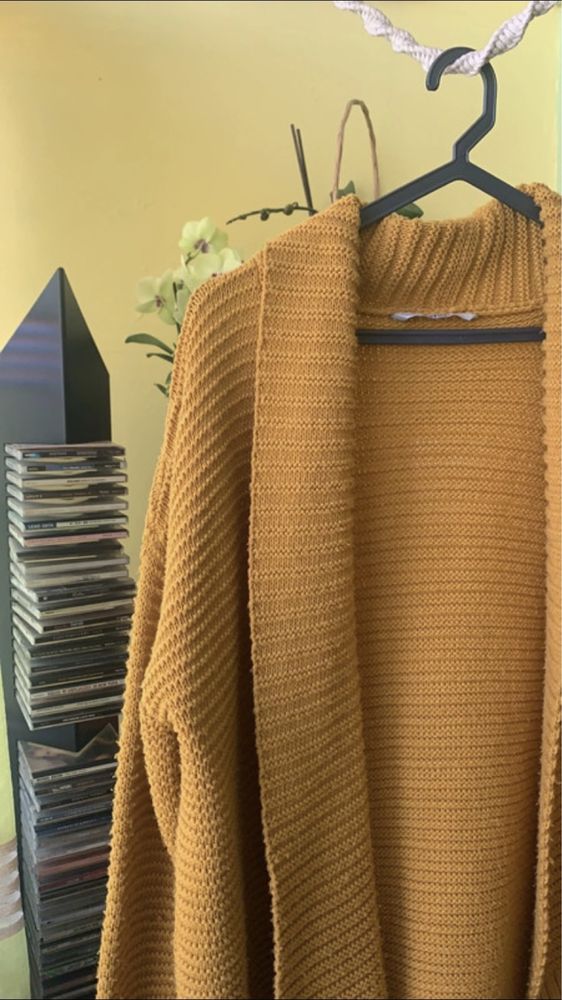 Cardigan amarelo da Tiffosi