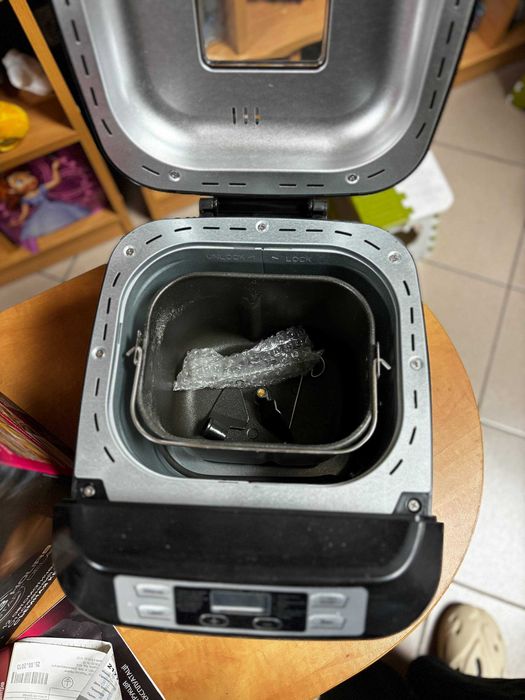 Хлібопеч REDMOND RBM-1905