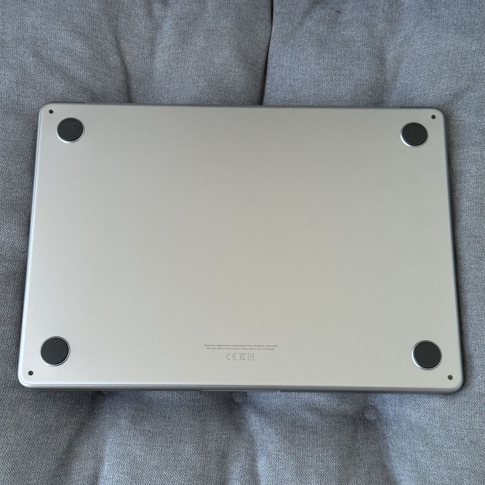 Apple macbook Air 2022 M2 Идеальный