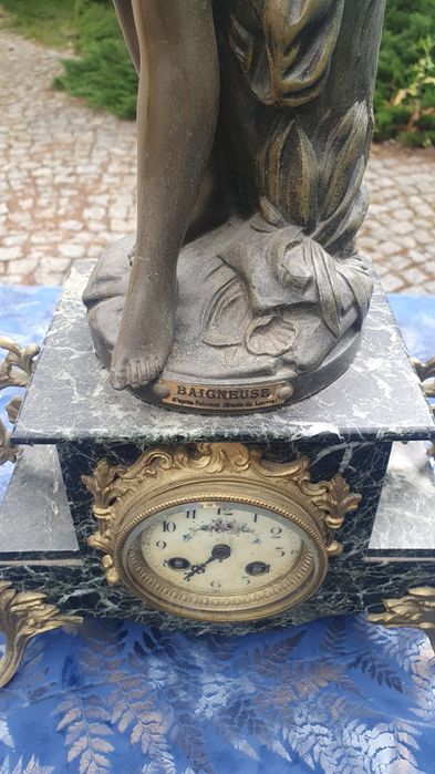 Francuski zegar kominkowy, stojący z przystawkami