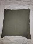 Zielona poduszka z piórami (IKEA)/ Green pillow with feathers