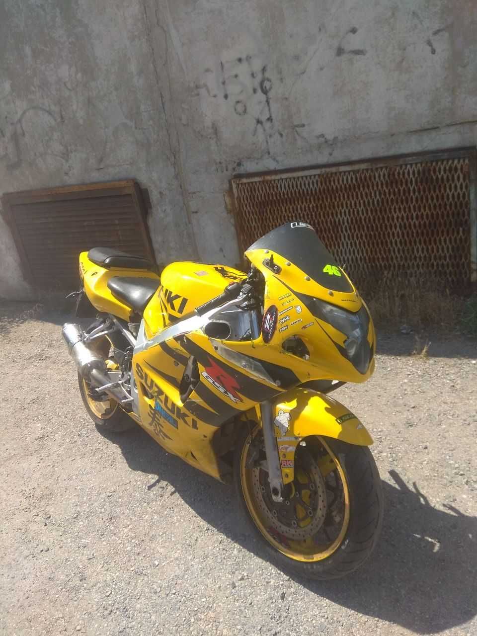 В продаже SUZUKI GSXR 600 k3