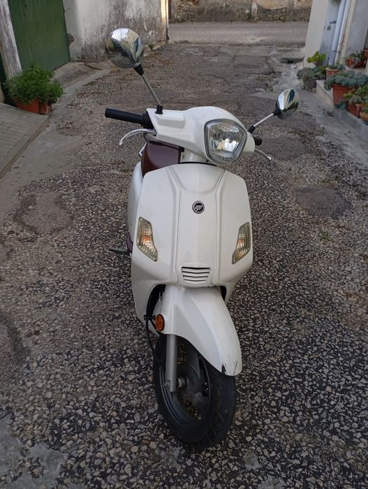 Scooter zahara 50