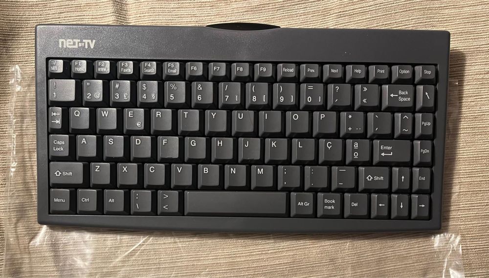 Teclado original do sistema “NET by TV”