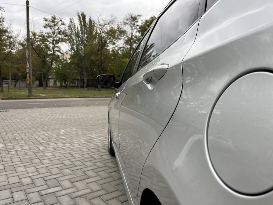 Продам Hyundai Aceent 2013 рік Газ 4