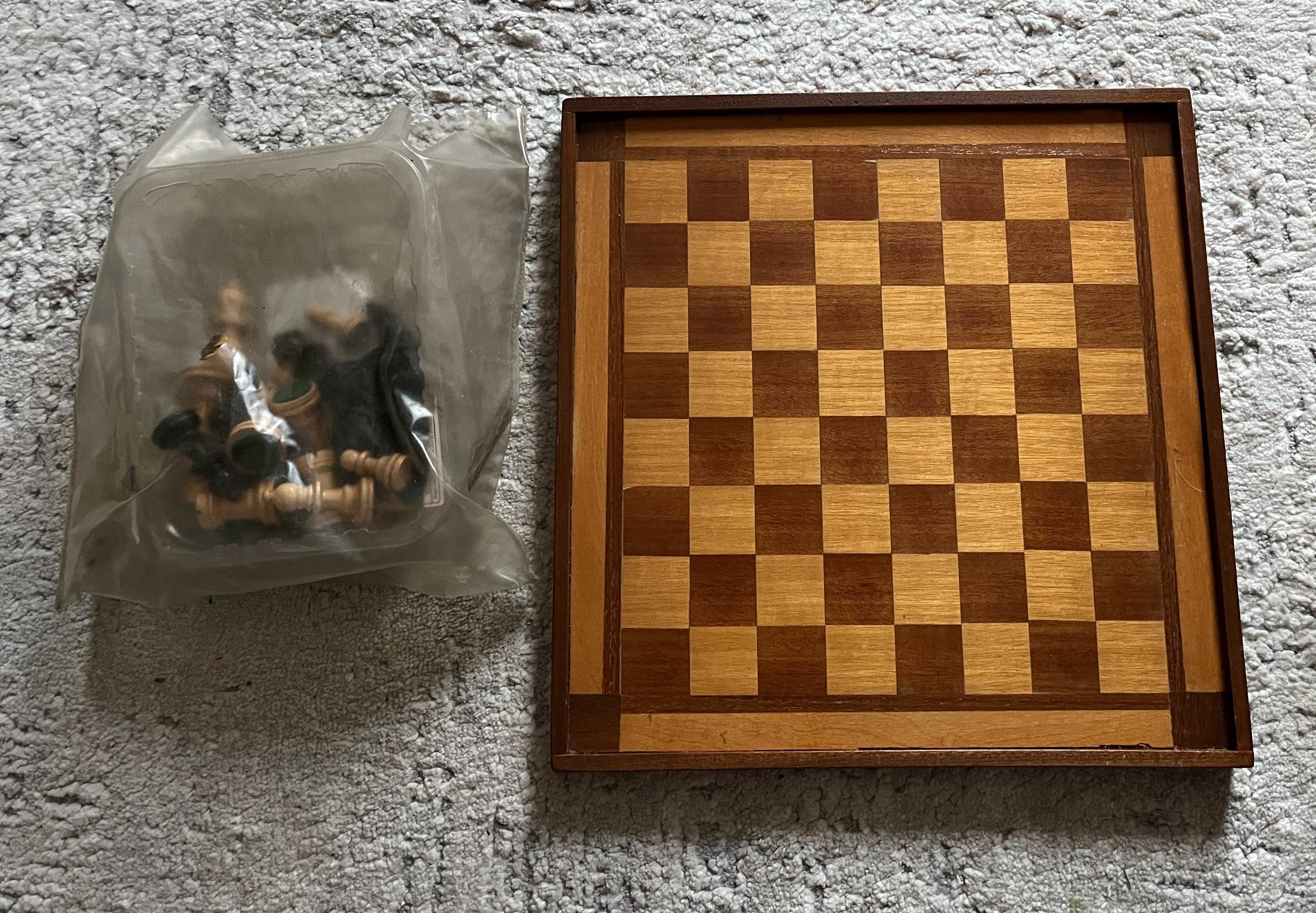 Szachy szachownica i chińczyk
