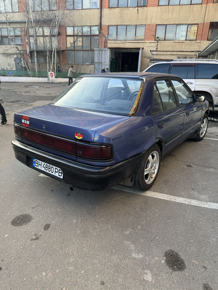 Продам Mazda 323 1990год 1.3 Бензин Механика