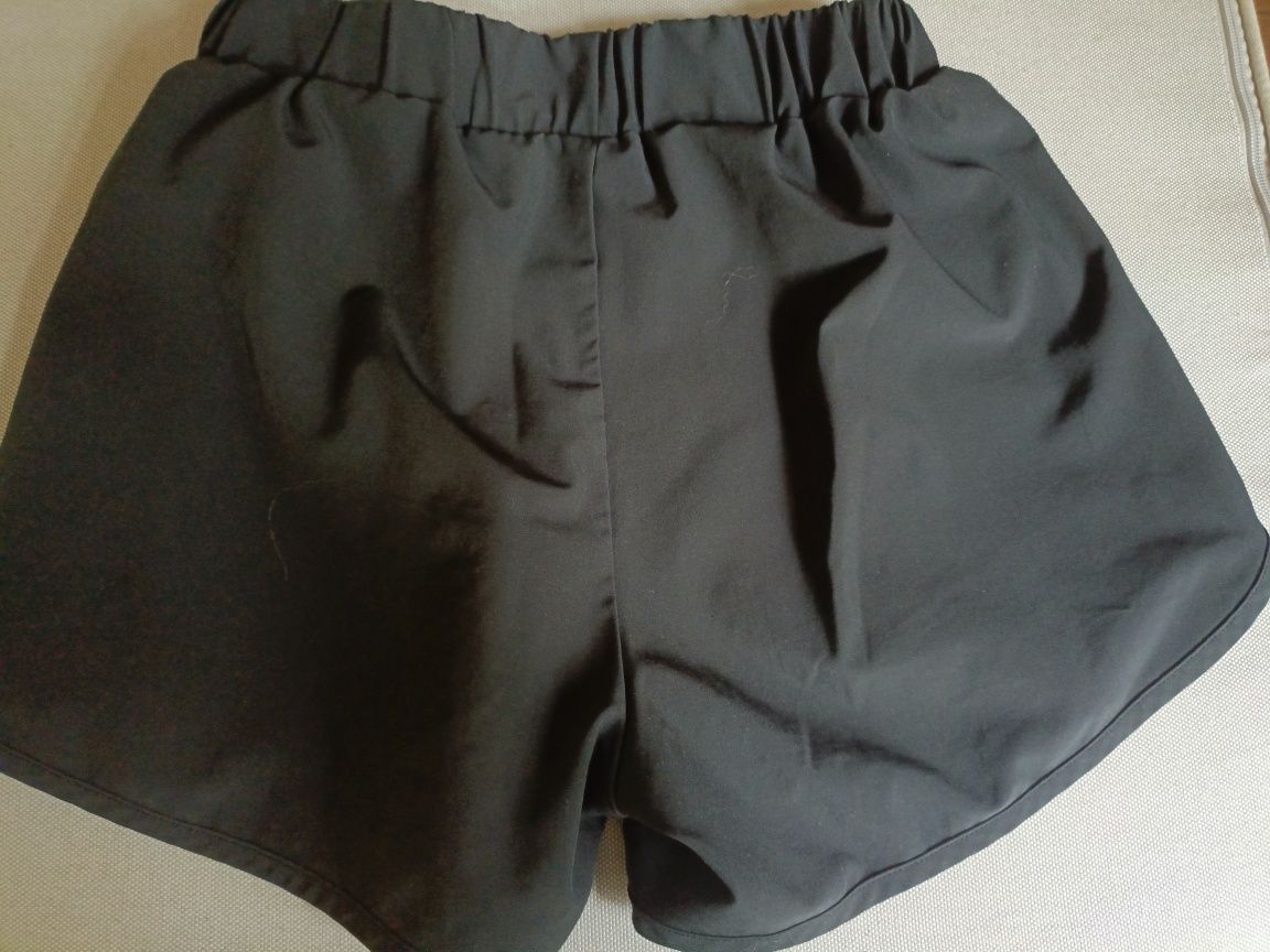 Krótkie spodenki 4F 134/140