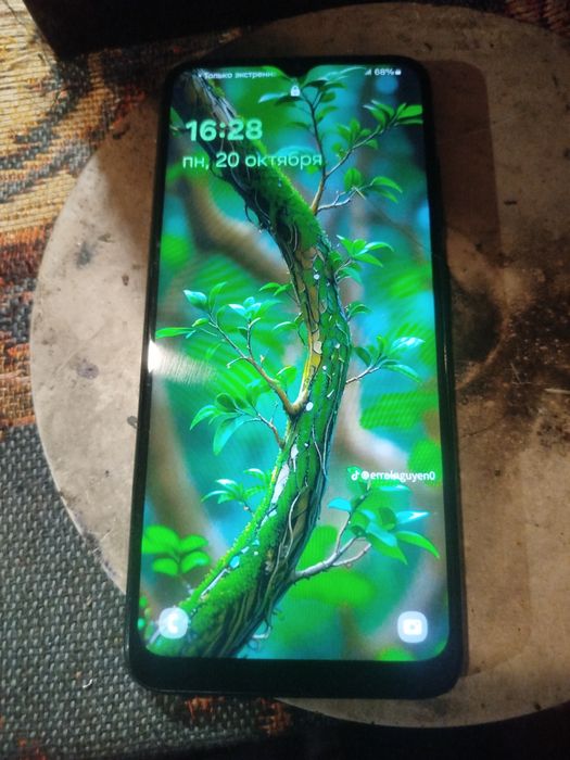 Продам Самсунг в норм состояние