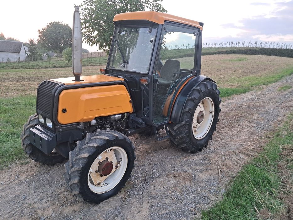Renault 8014 sadownik 4x4