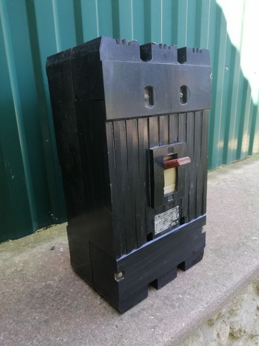 Магнітні пускачі великої потужності