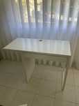 Mesa / secretaria c/ gaveta Branca