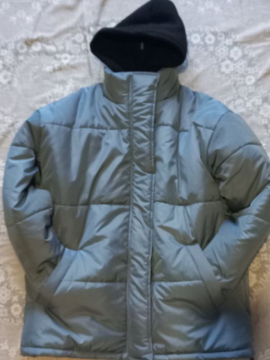 Продам курточку.
