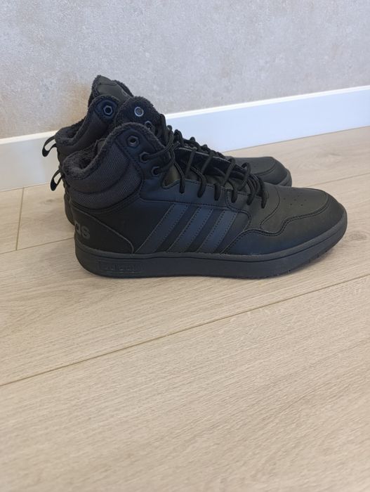 Чоловічі чоботи в ідеальному стані