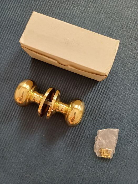 Gałka do drzwi srebrna/złota