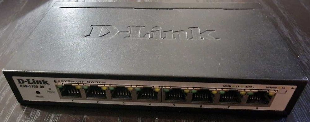 Switch D-Link DGS-1100-08