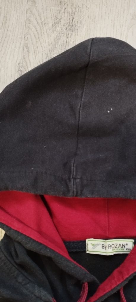 Cienka bluza z kapturem asymetryczny zamek kieszeń