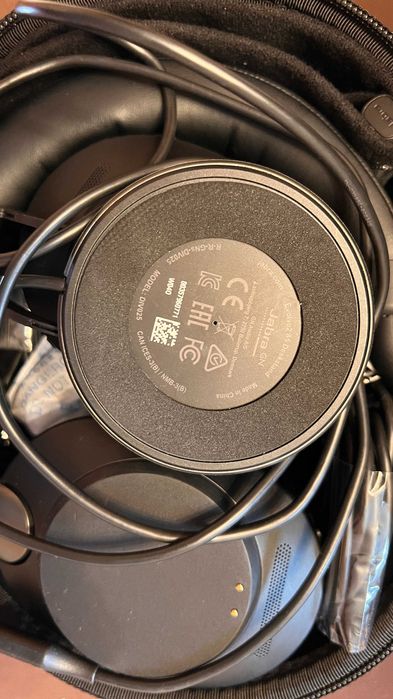 Jabra Evolve2 85 + Stacja Ładująca – Stan jak nowe