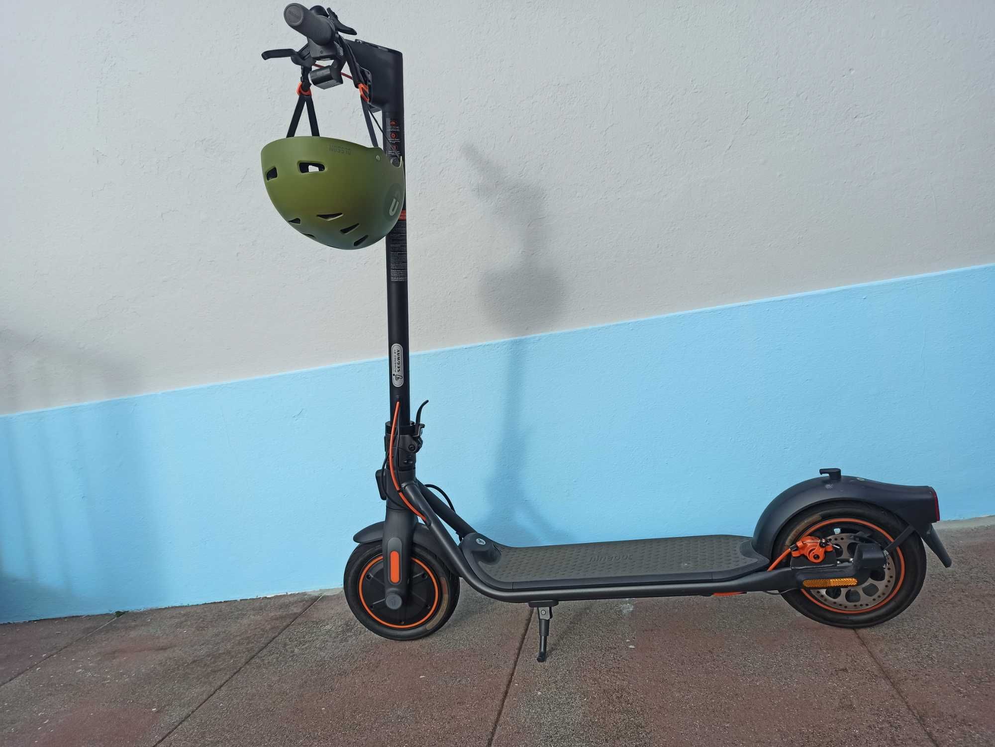 Trotinete Elétrica Segway Ninebot KickScooter F40I