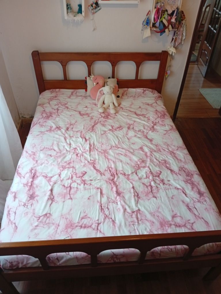 Cama de casal com colchão