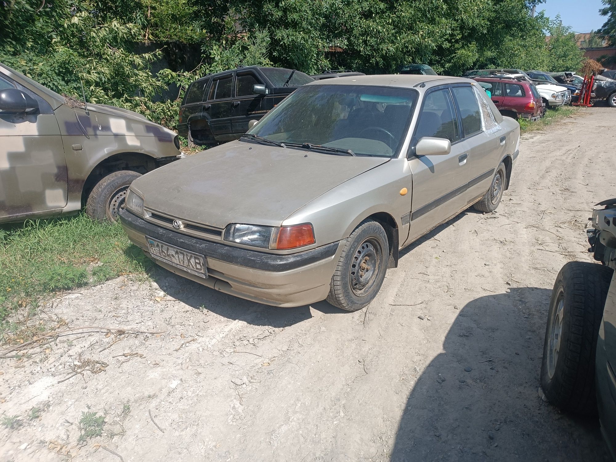Mazda 323 BG (1989-1994) автошрот авторозборка запчастини