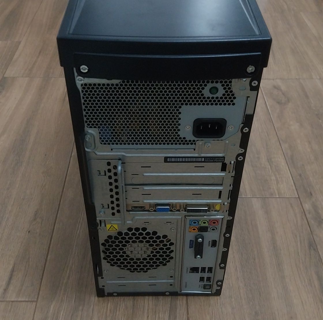 Core i7 2600 a 3.40 Ghz, 16 Gb DDR3, 240 Gb SSD/1 Tb HDD, GT440 3 Gb