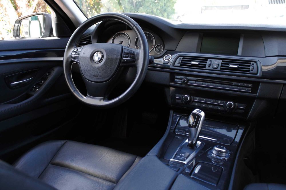 BMW 520D Touring Auto 2.0 184CV (234€/mês)
