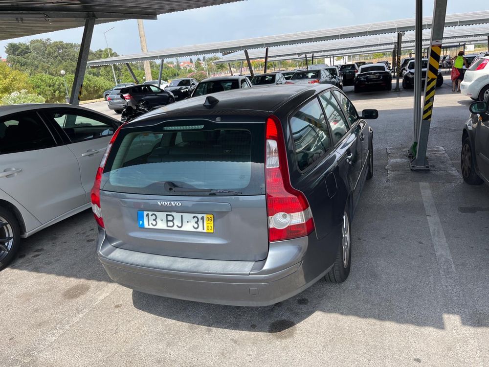 Carrinha Volvo v50 2006