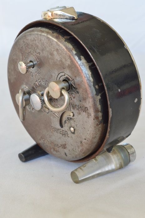 Часы-будильник "Мир"механические производства СССР 60-х годов20века