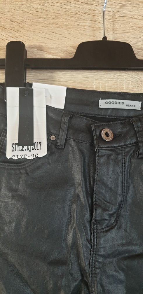 Nowe woskowane spodnie Goodies XS/S