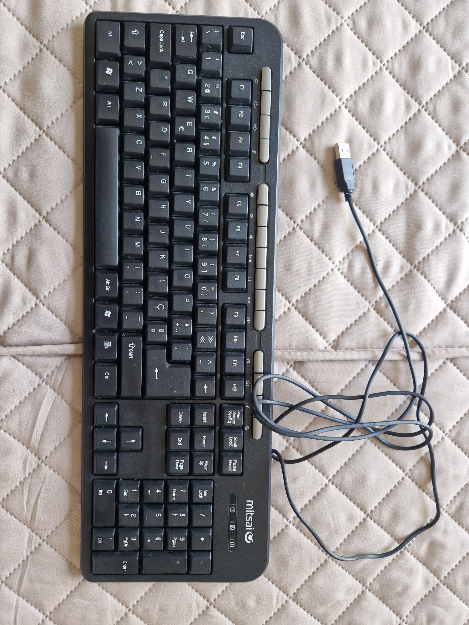 Teclado Mitsai com fio
