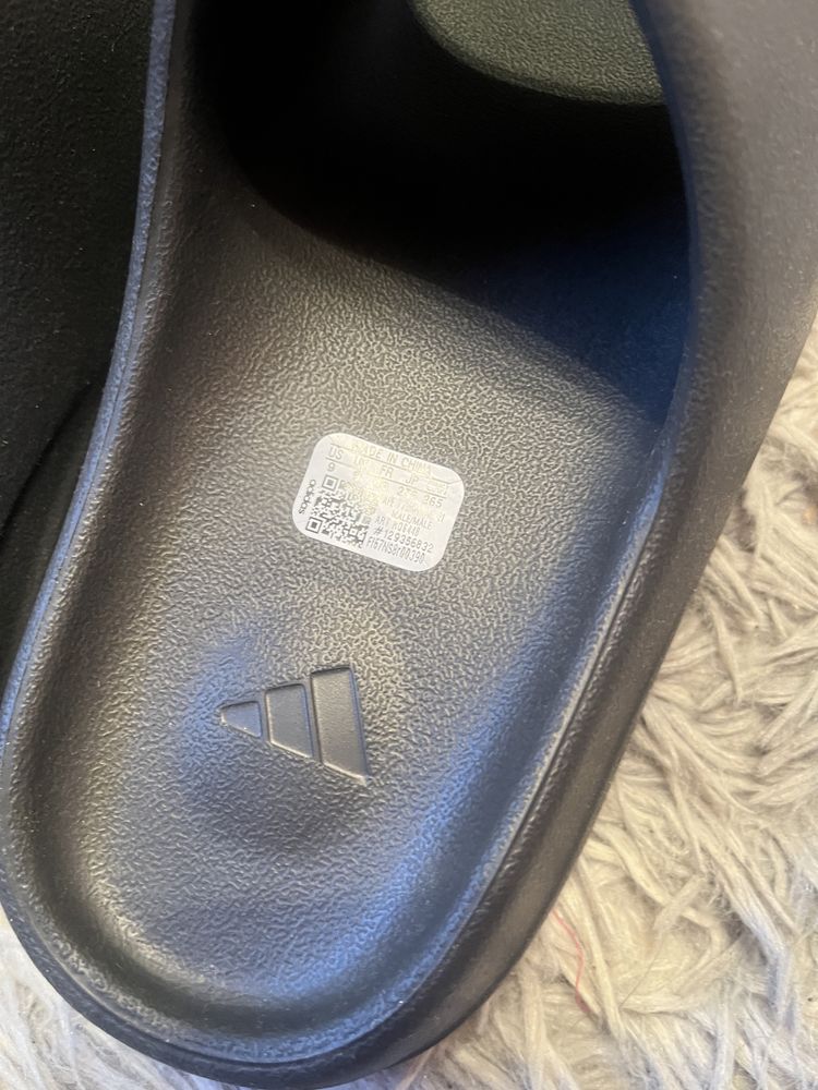 Yeezy slide czarne onyx drip