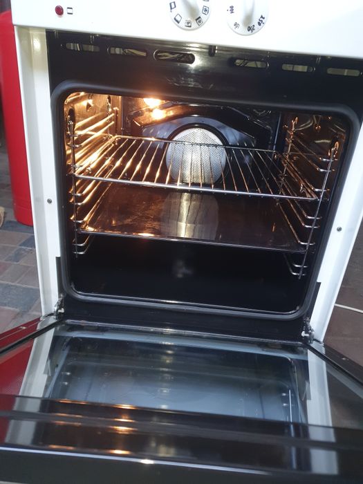 Продам газовую плиту горение