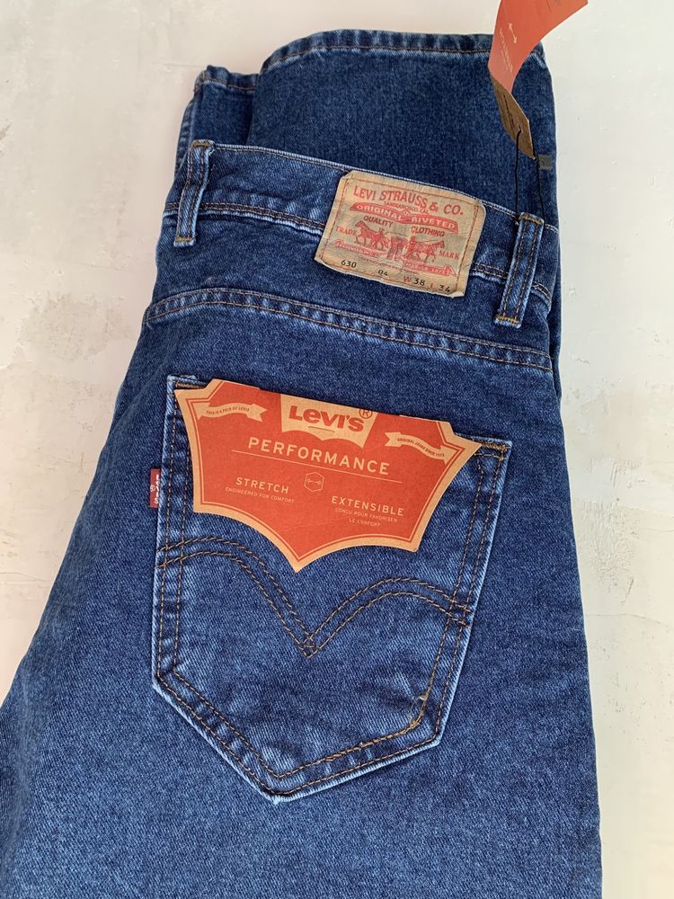 Мужские джинсы levis