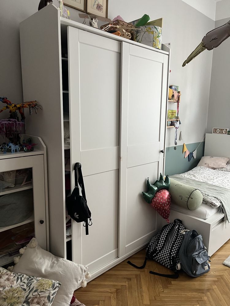 Szafa Hauga ikea stan bdb drazki i pojemnik