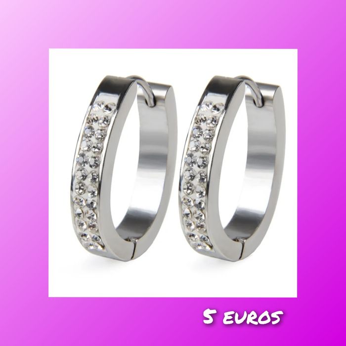 Brincos em aço inoxidável com zirconias