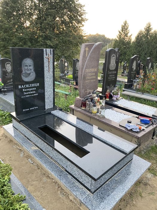 Пам‘ятники та вироби з граніту