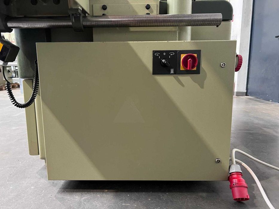 Frezarka dolnowrzecionowa SCM T150