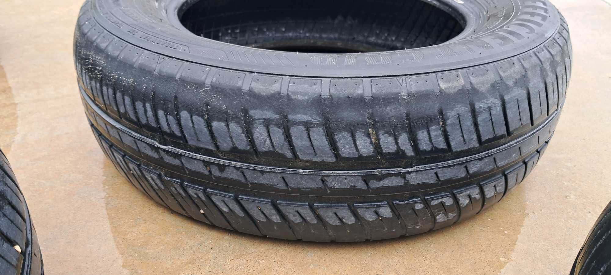 Pneus Goodyear 165/70 R13 4un = 20€